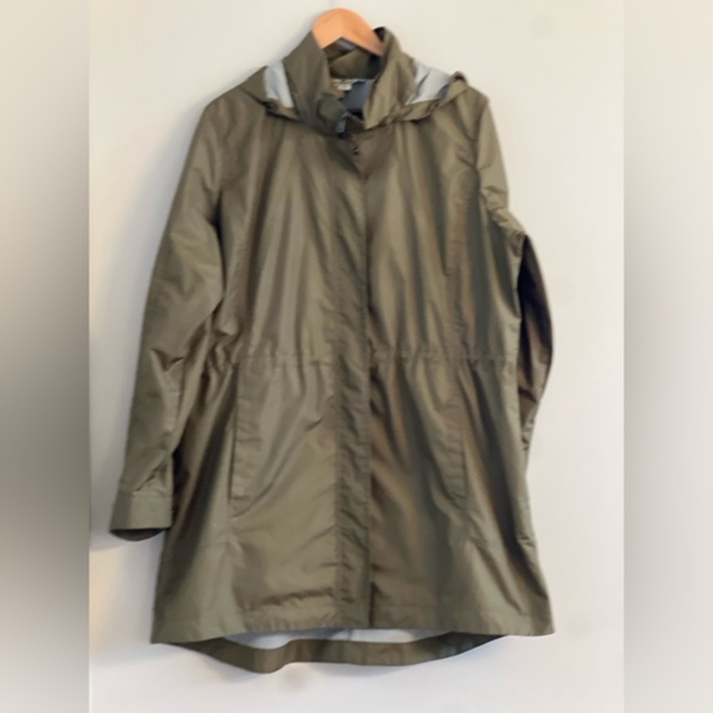 Woolrich Olive Green Hooded Raincoat